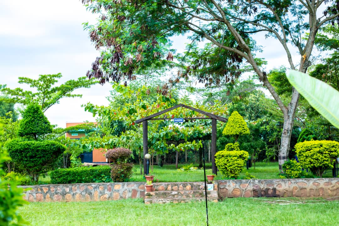Outdoor grounds and guest house